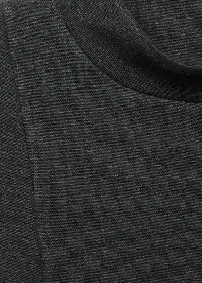 Dress With Perkins Collar And Stitching Detail