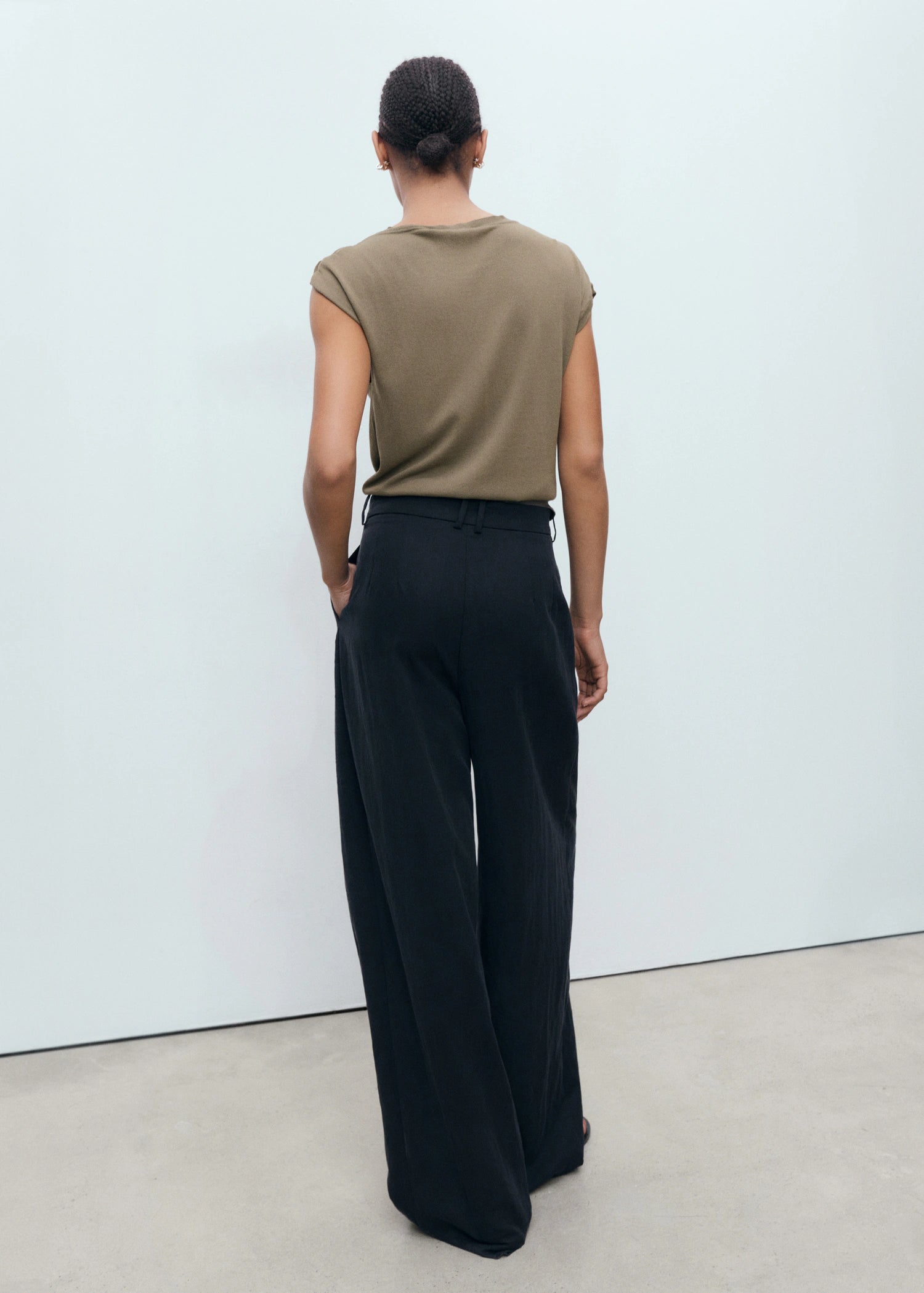 Fine Knit Sweater With Metallic Detail