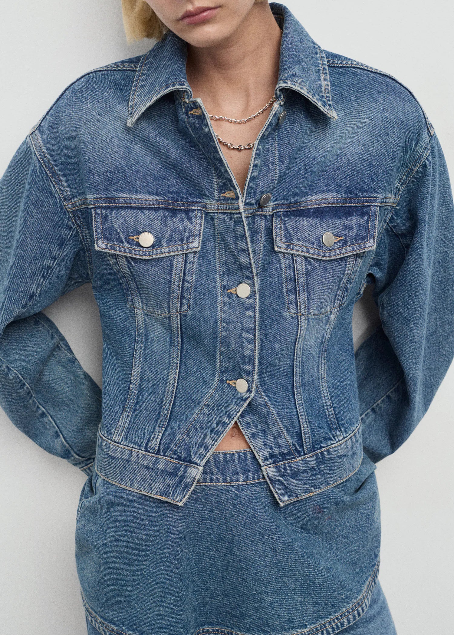 Fitted Denim Jacket With Pockets