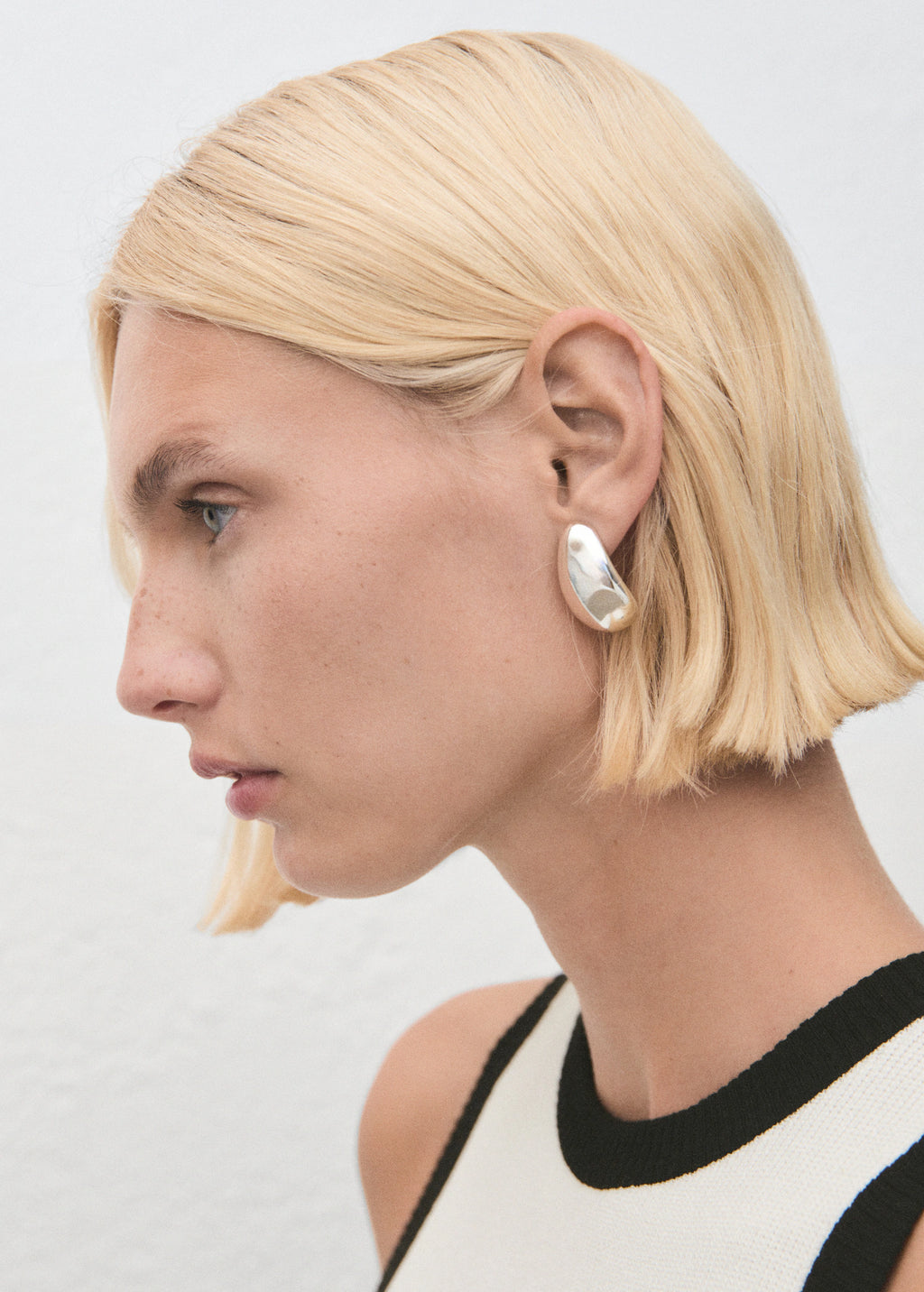 Knitted Top With Contrasting Piping