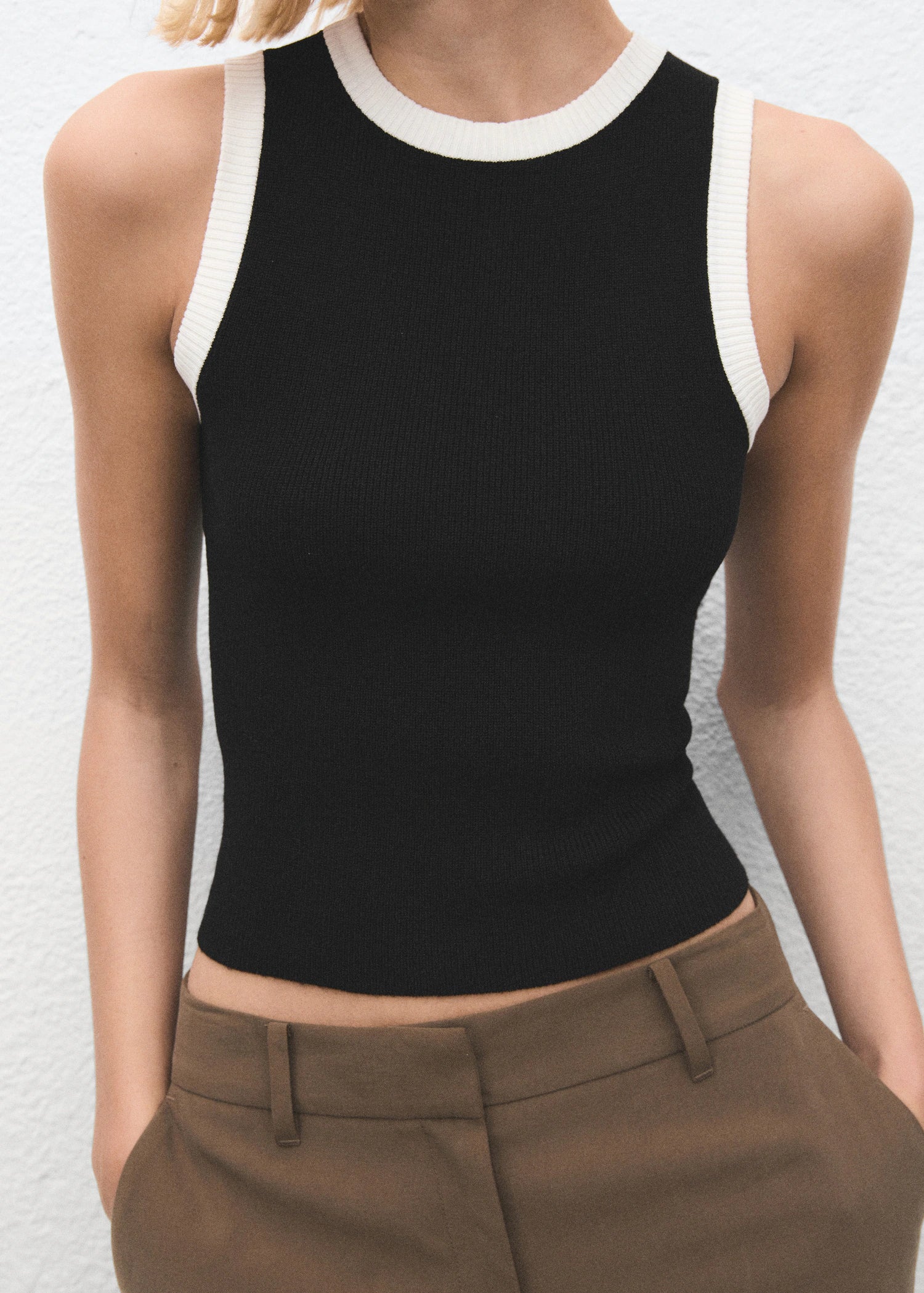 Knitted Top With Contrasting Piping