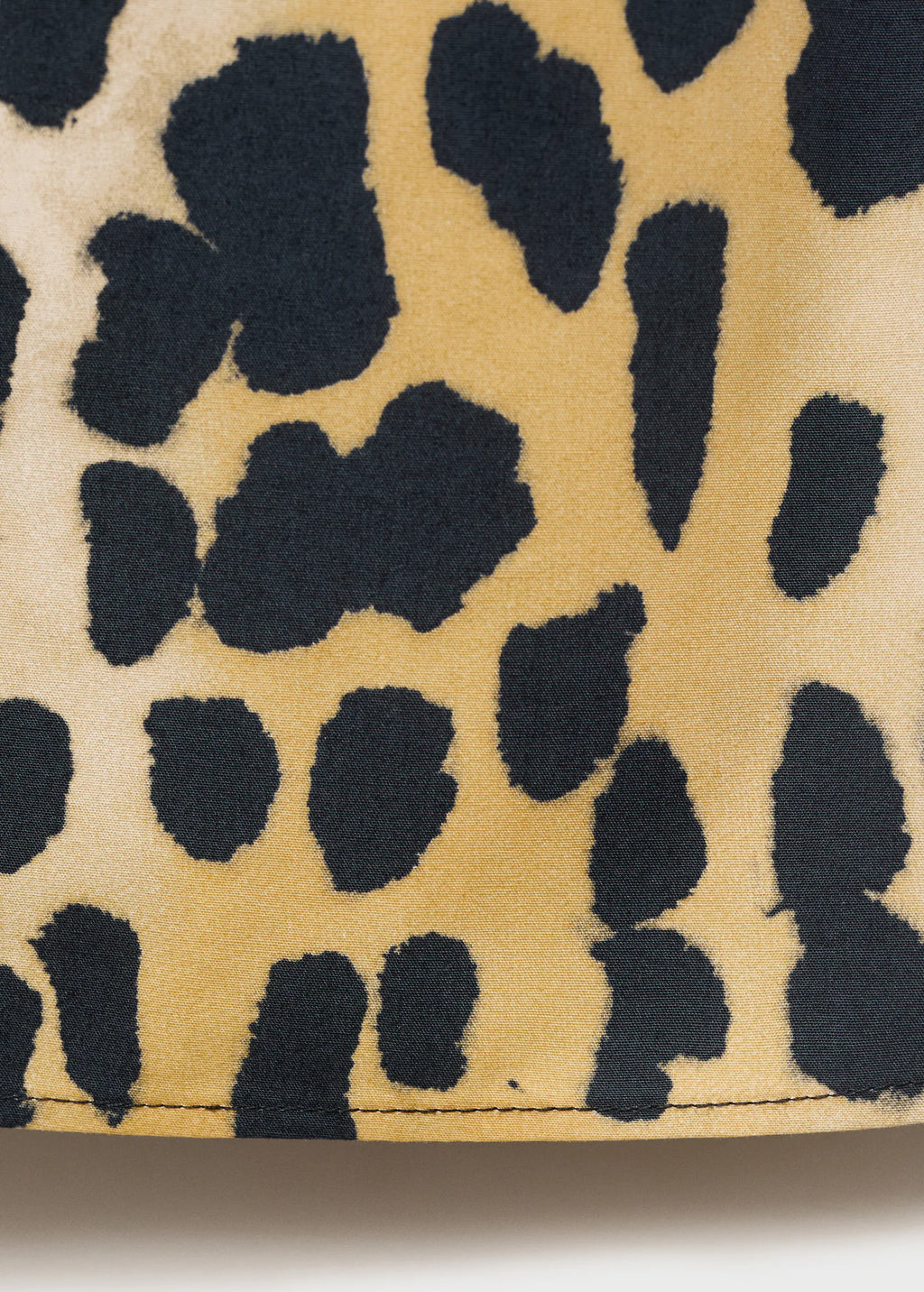 Leopard Print Buttoned Crop Top