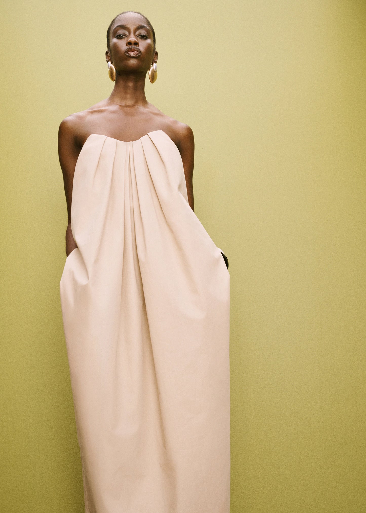 Long Dress With Sweetheart Neckline