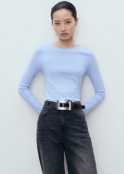 Long Sleeved Fine Knit Sweater