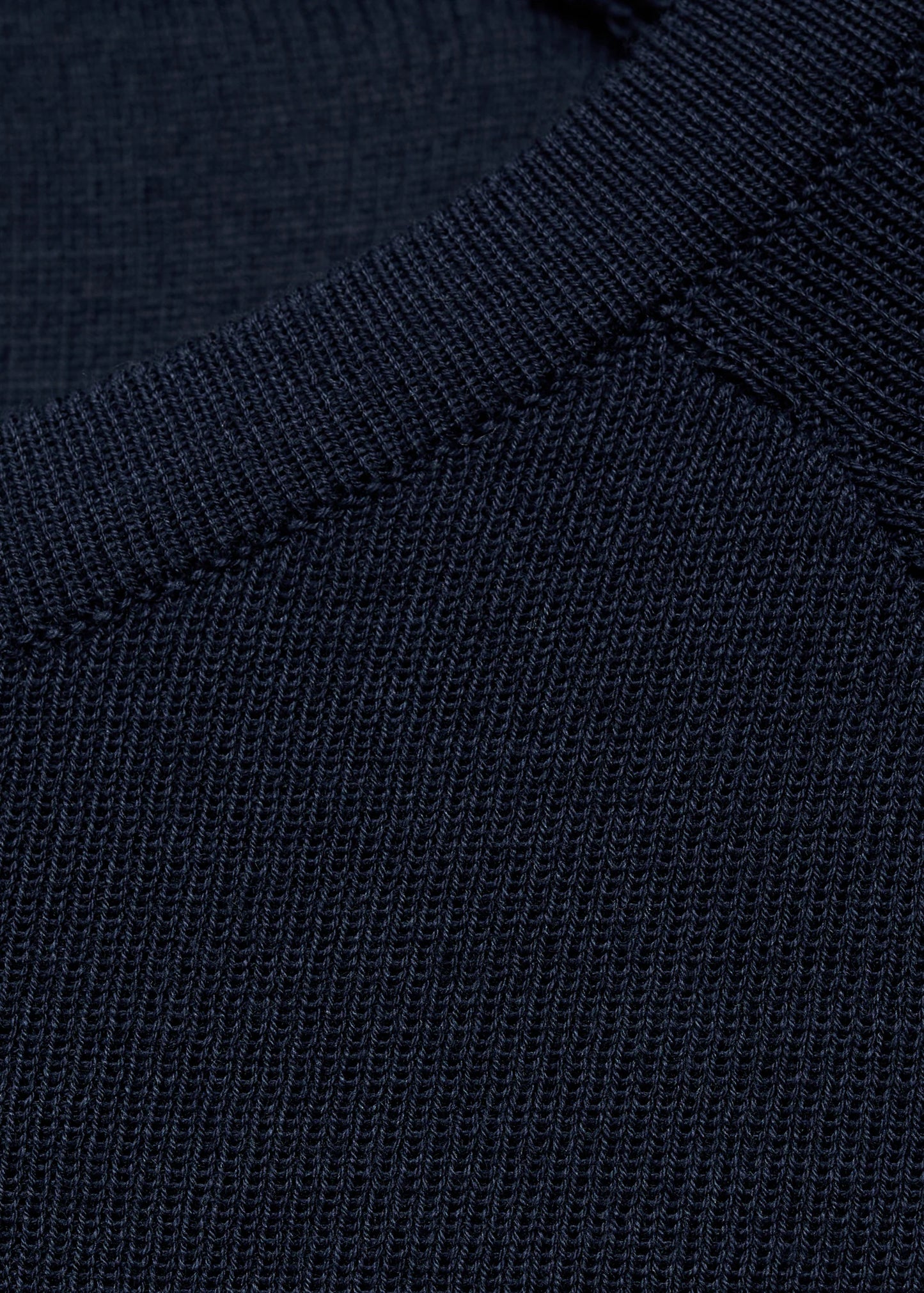 Long Sleeved Fine Knit Sweater