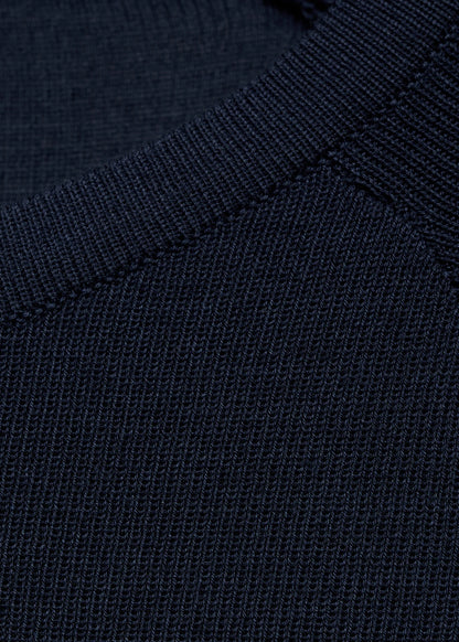 Long Sleeved Fine Knit Sweater