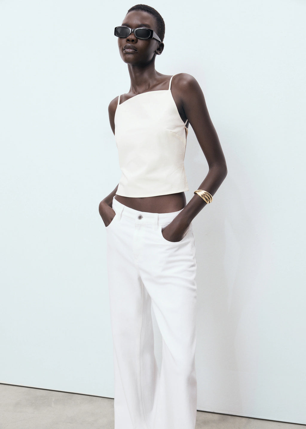 Low Waist Wide Leg Jeans