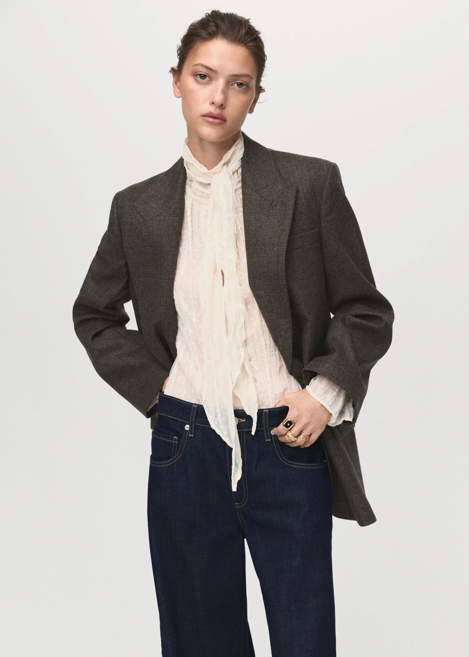 Low Rise Wide Leg Jeans