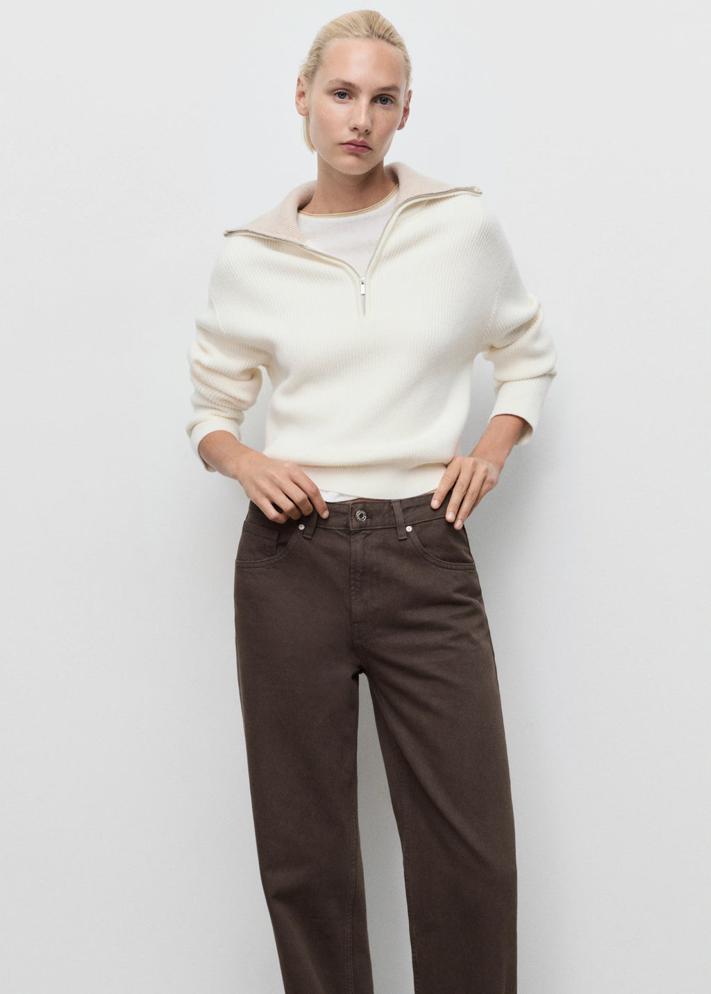 Miami Medium Rise Straight Fit Jeans