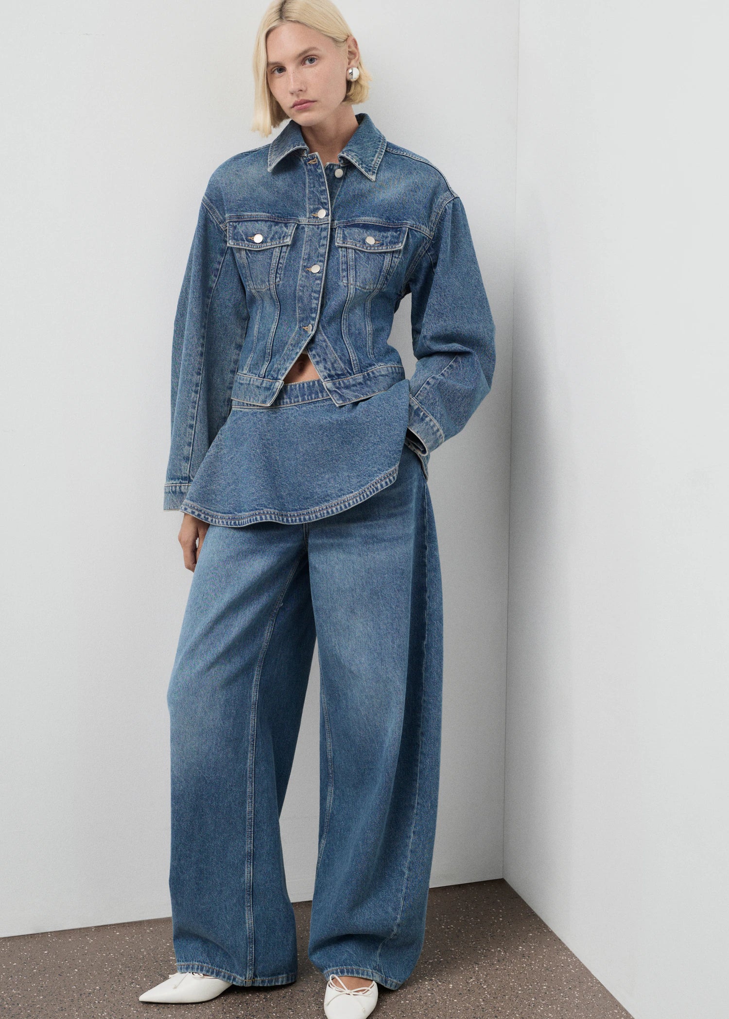 Mid Rise Balloon Jeans