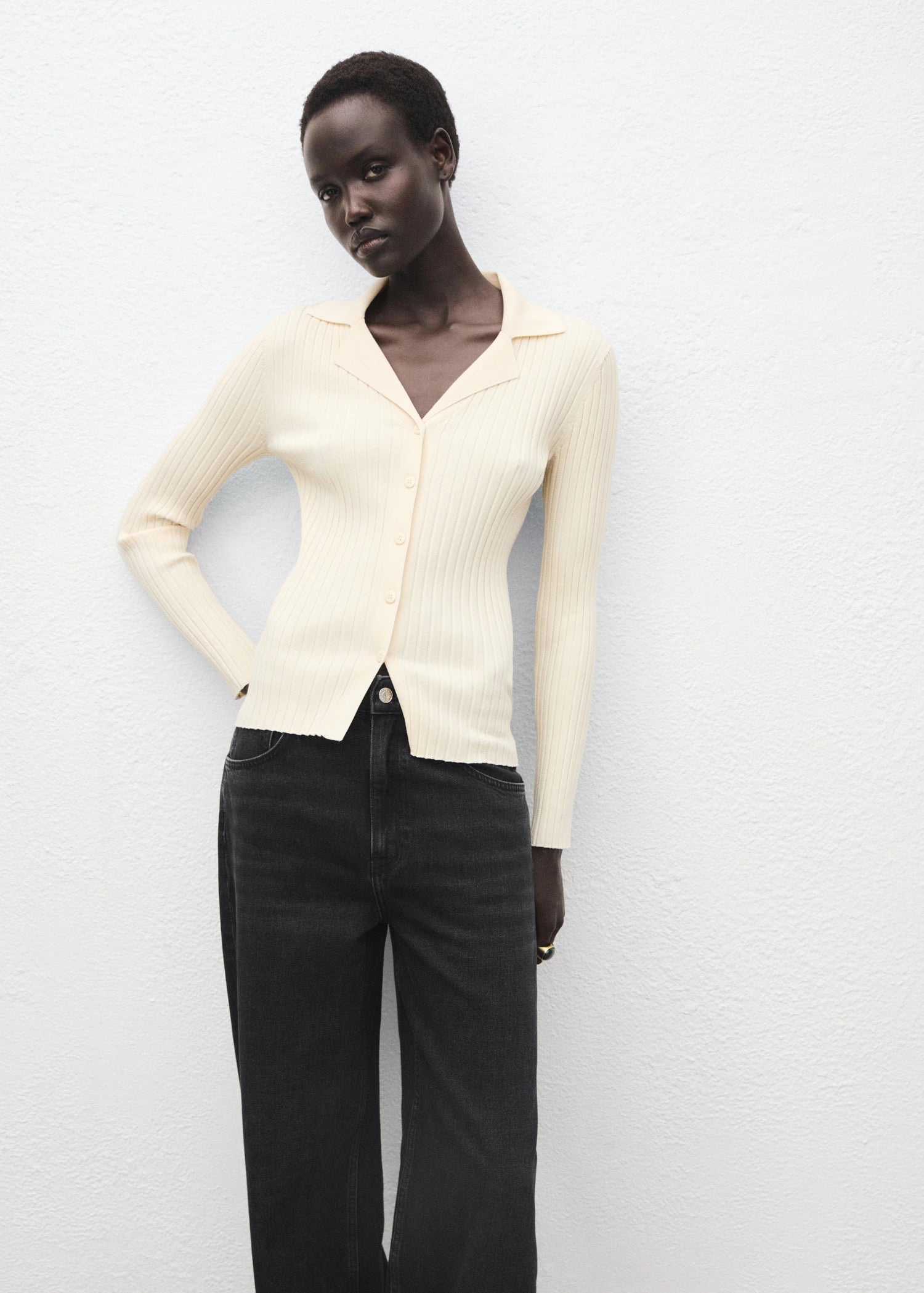 Mid Rise Barrel Jeans