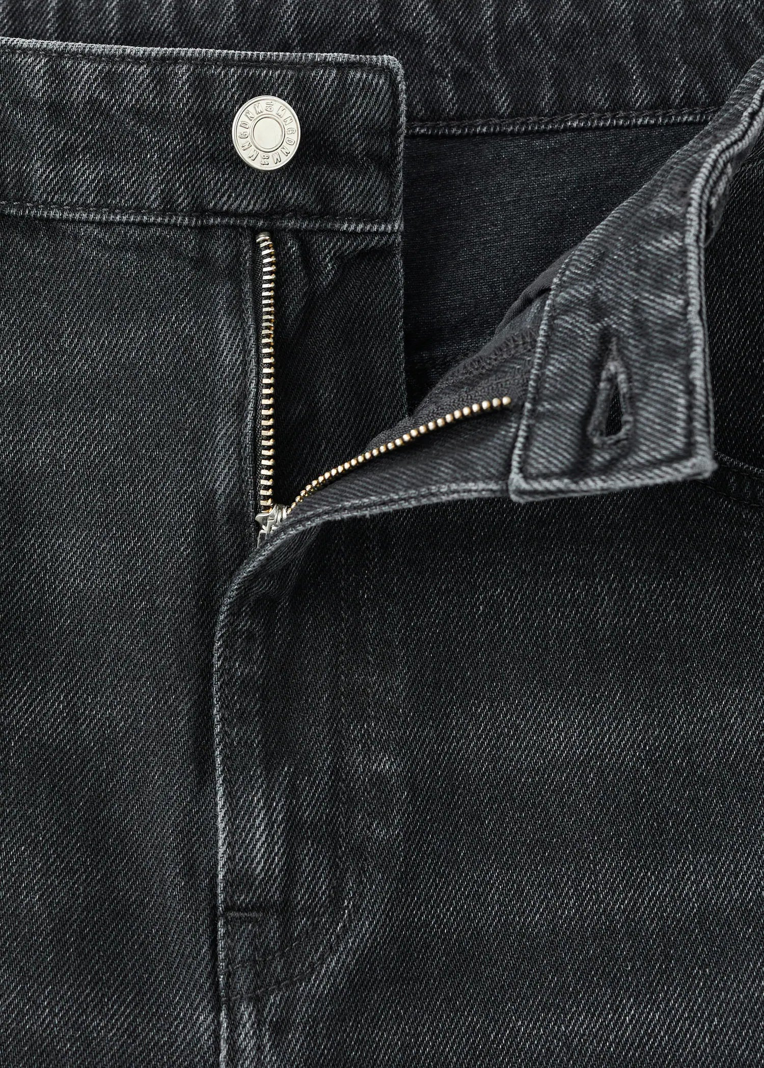 Mid Rise Barrel Jeans