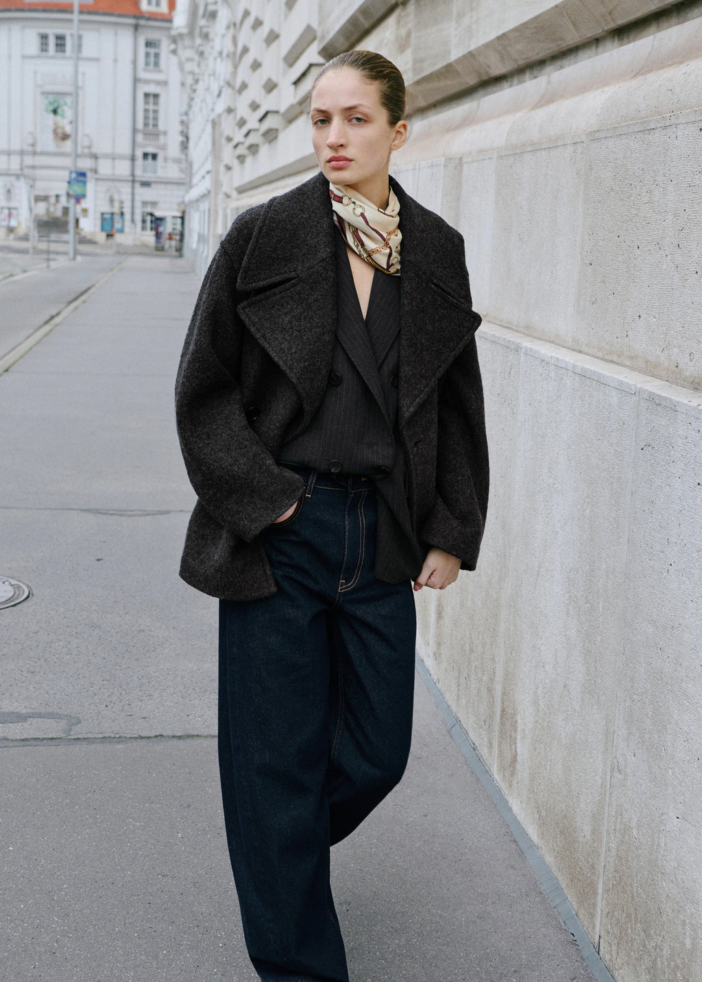 Mid Rise Rinse Wash Barrel Jeans