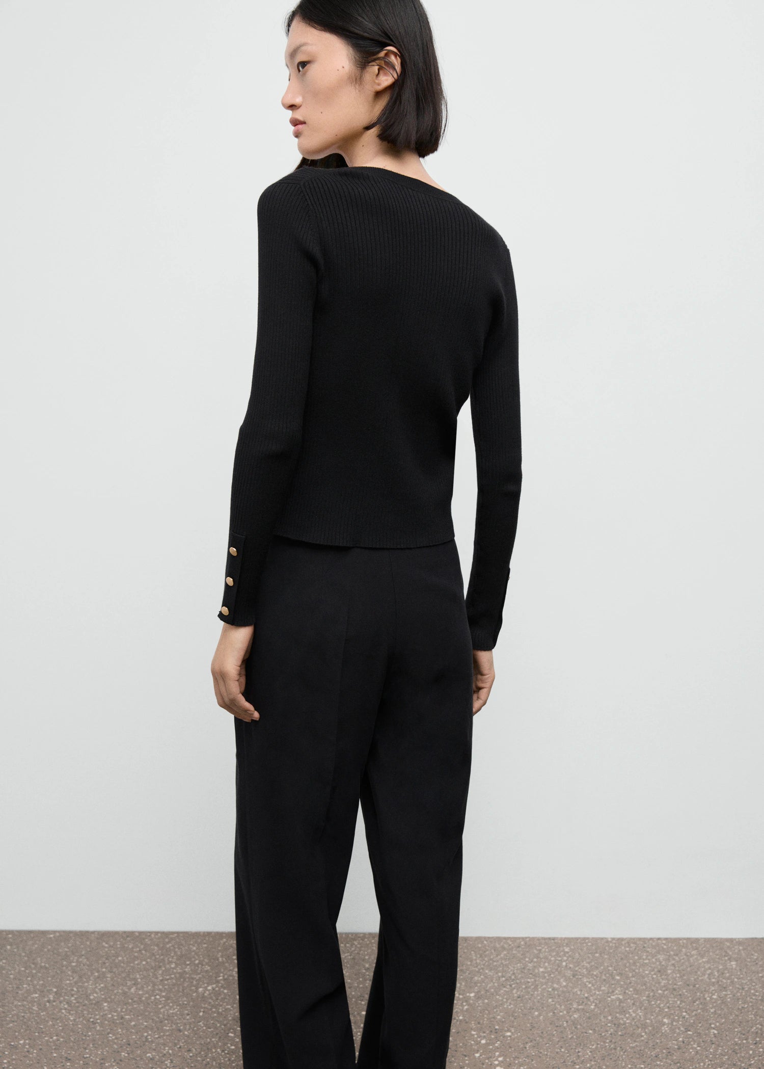 Ribbed Buttoned Cardigan