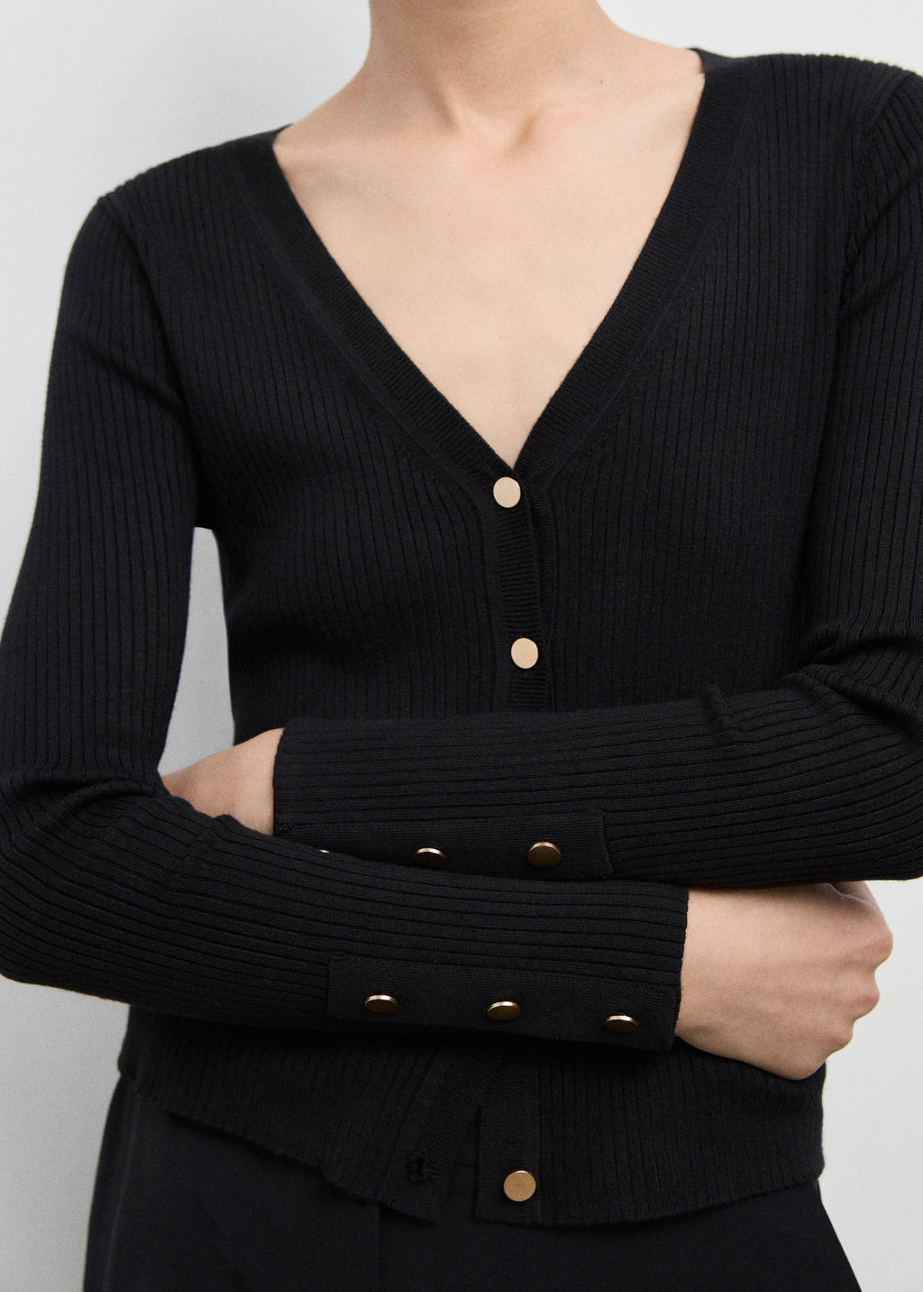 Ribbed Buttoned Cardigan