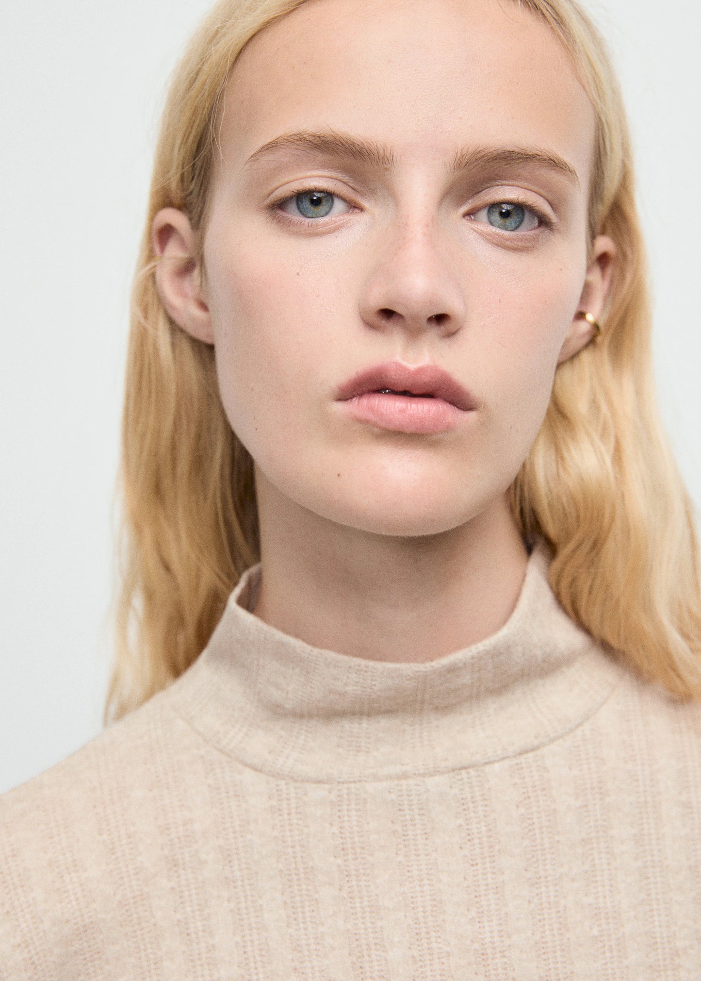 Ribbed High Neck T Shirt