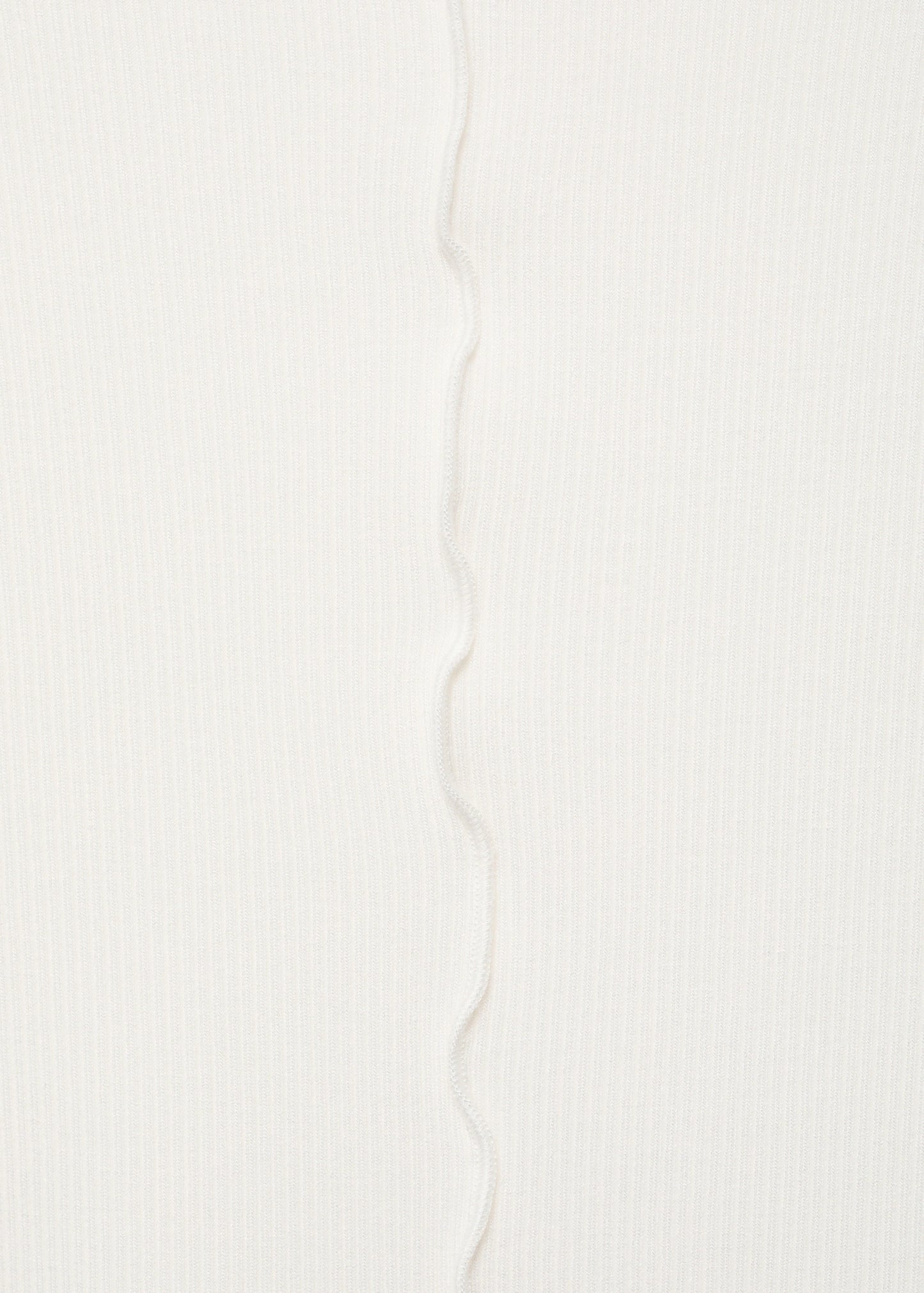 Ribbed T Shirt With Scalloped Trim