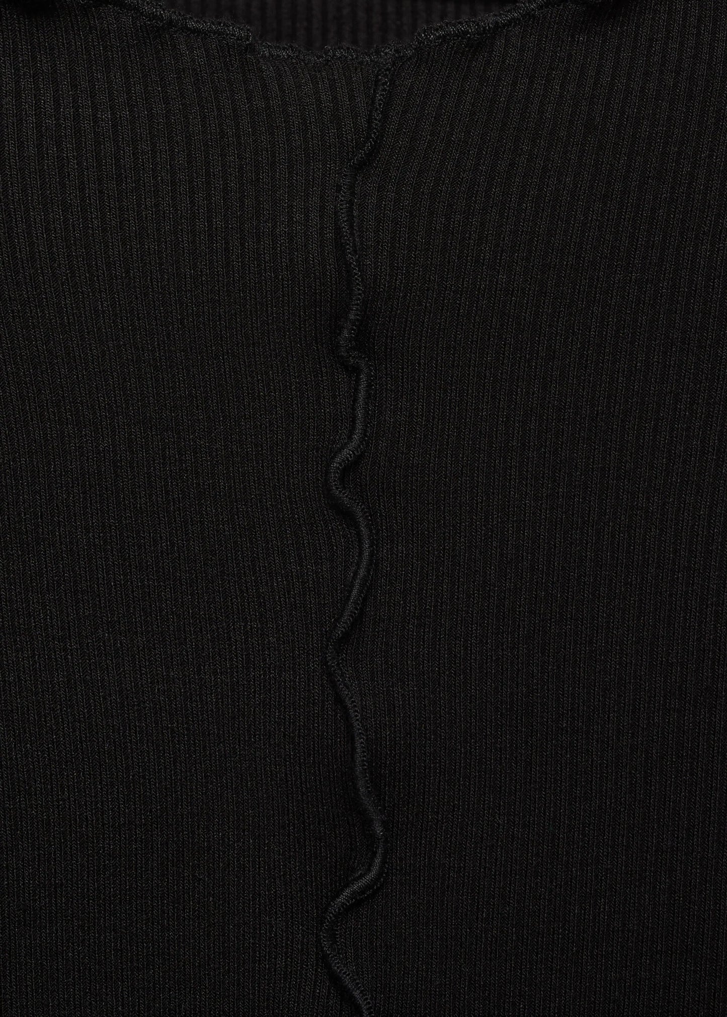 Ribbed T Shirt With Scalloped Trim