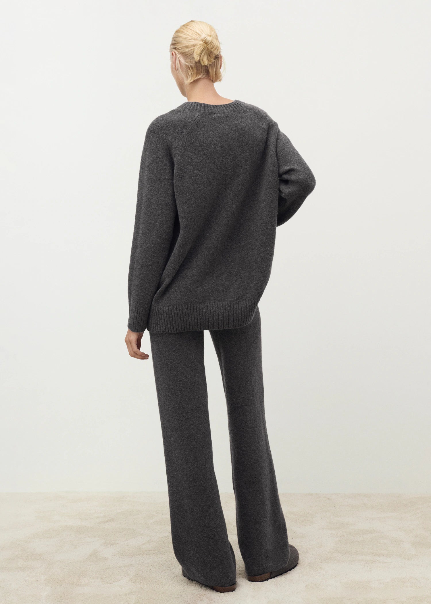 Round Neck Knitted Sweater