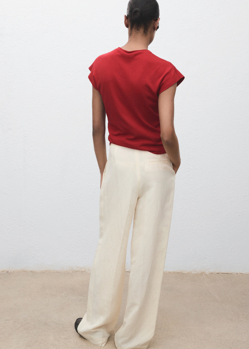 Short Sleeved Fine Knit Sweater