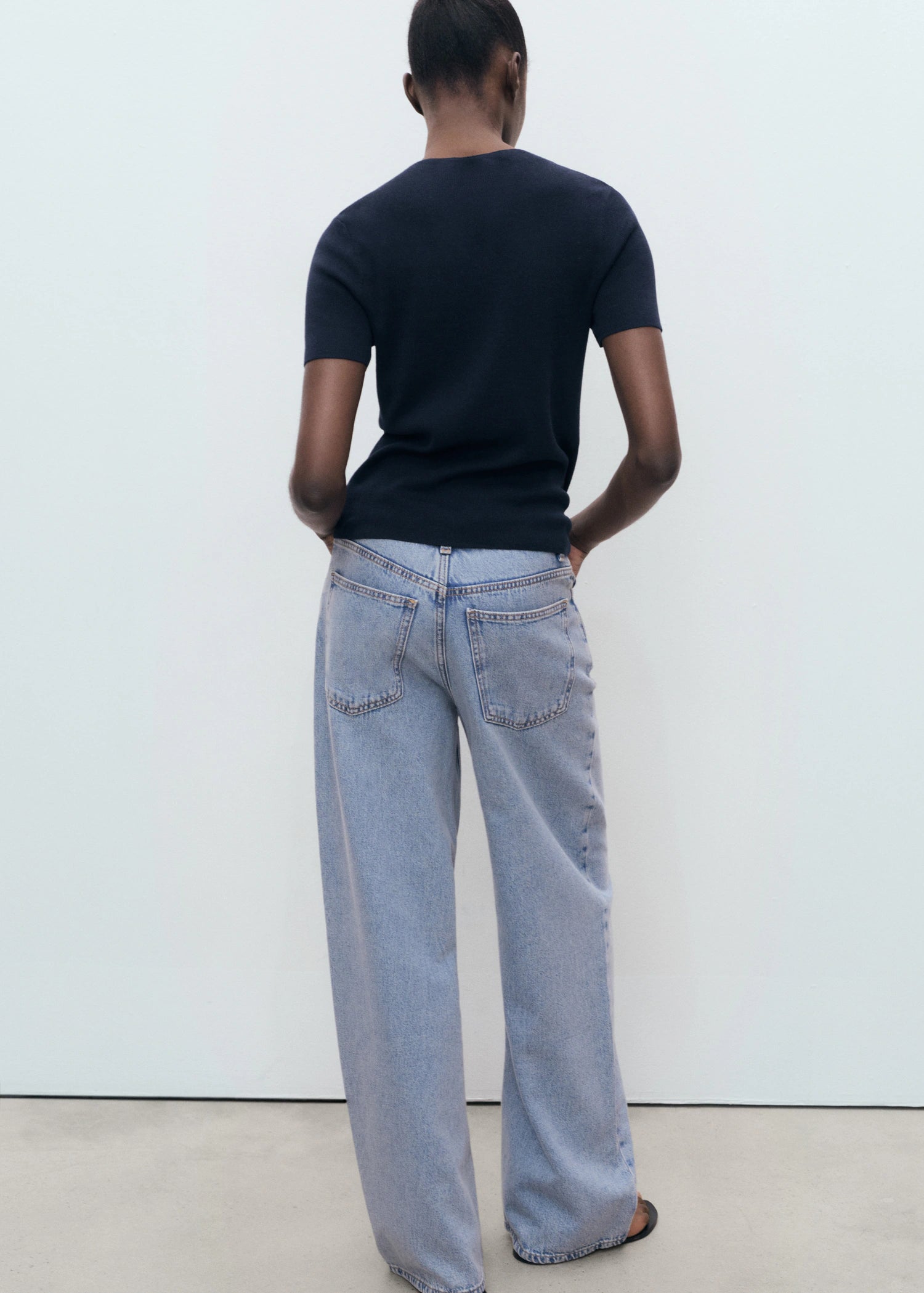 Short Sleeved Fine Knit Sweater