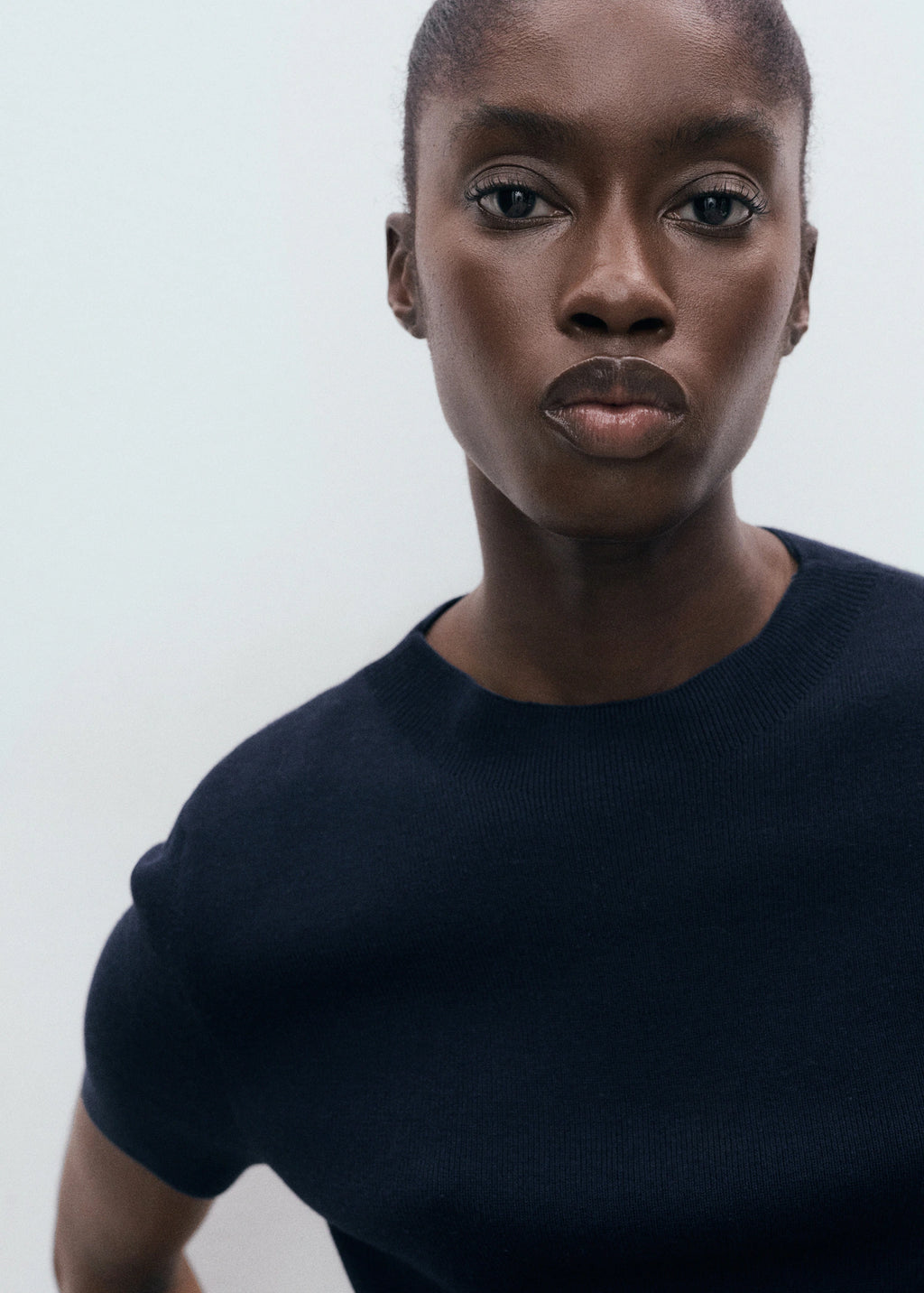 Short Sleeved Fine Knit Sweater