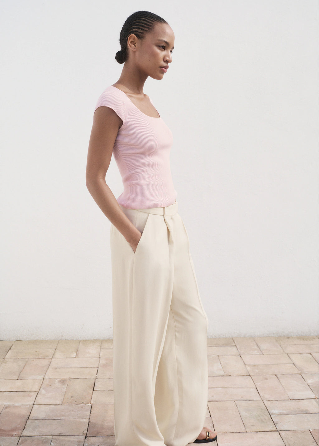 Short Sleeved Ribbed Sweater