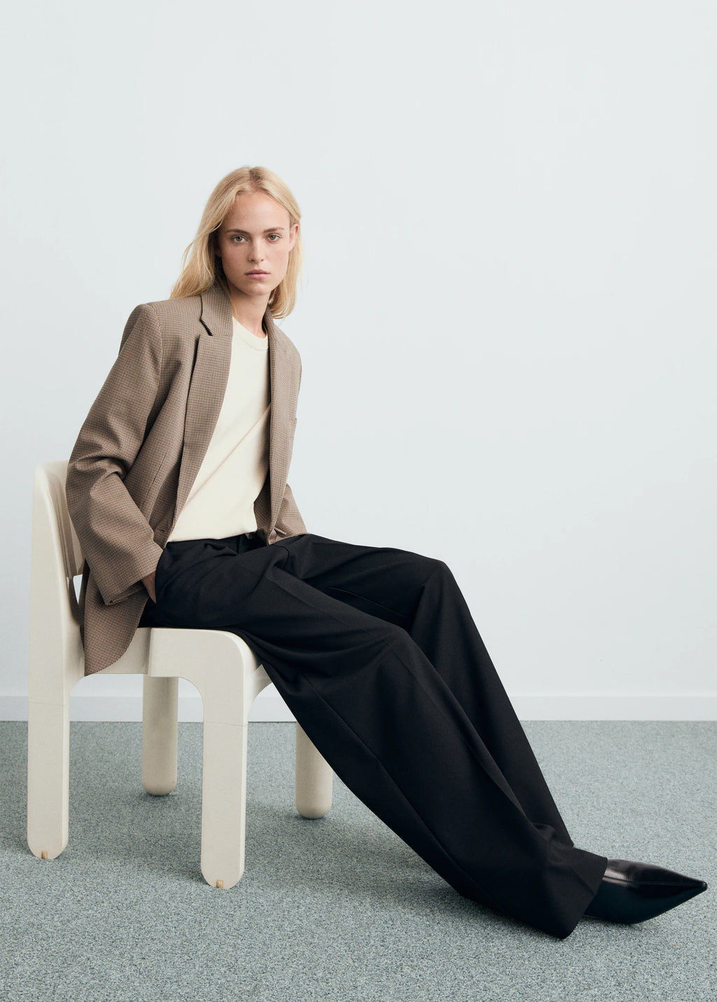 Straight Jacket With Flap Pockets