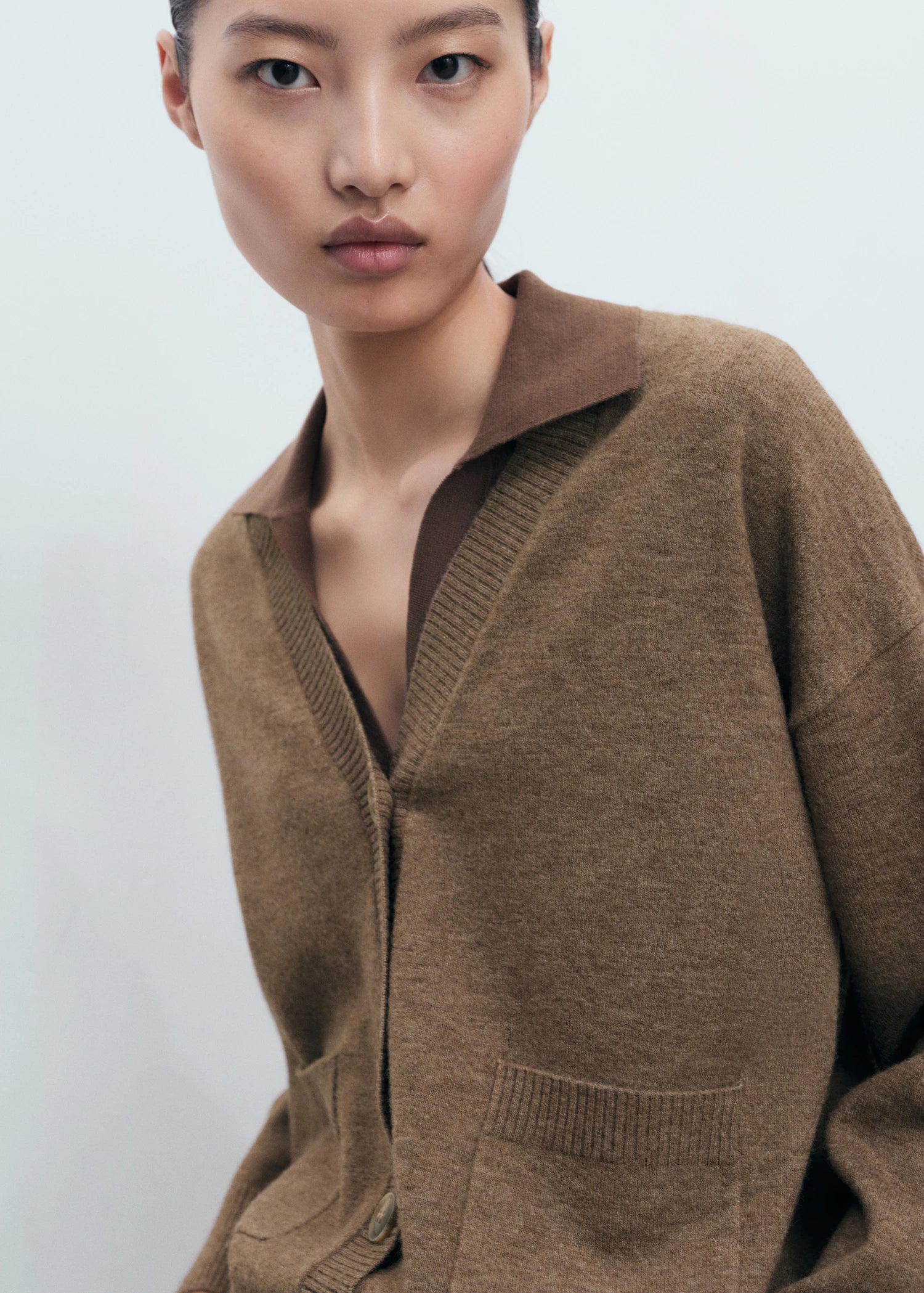 V Neck Cardigan With Pockets