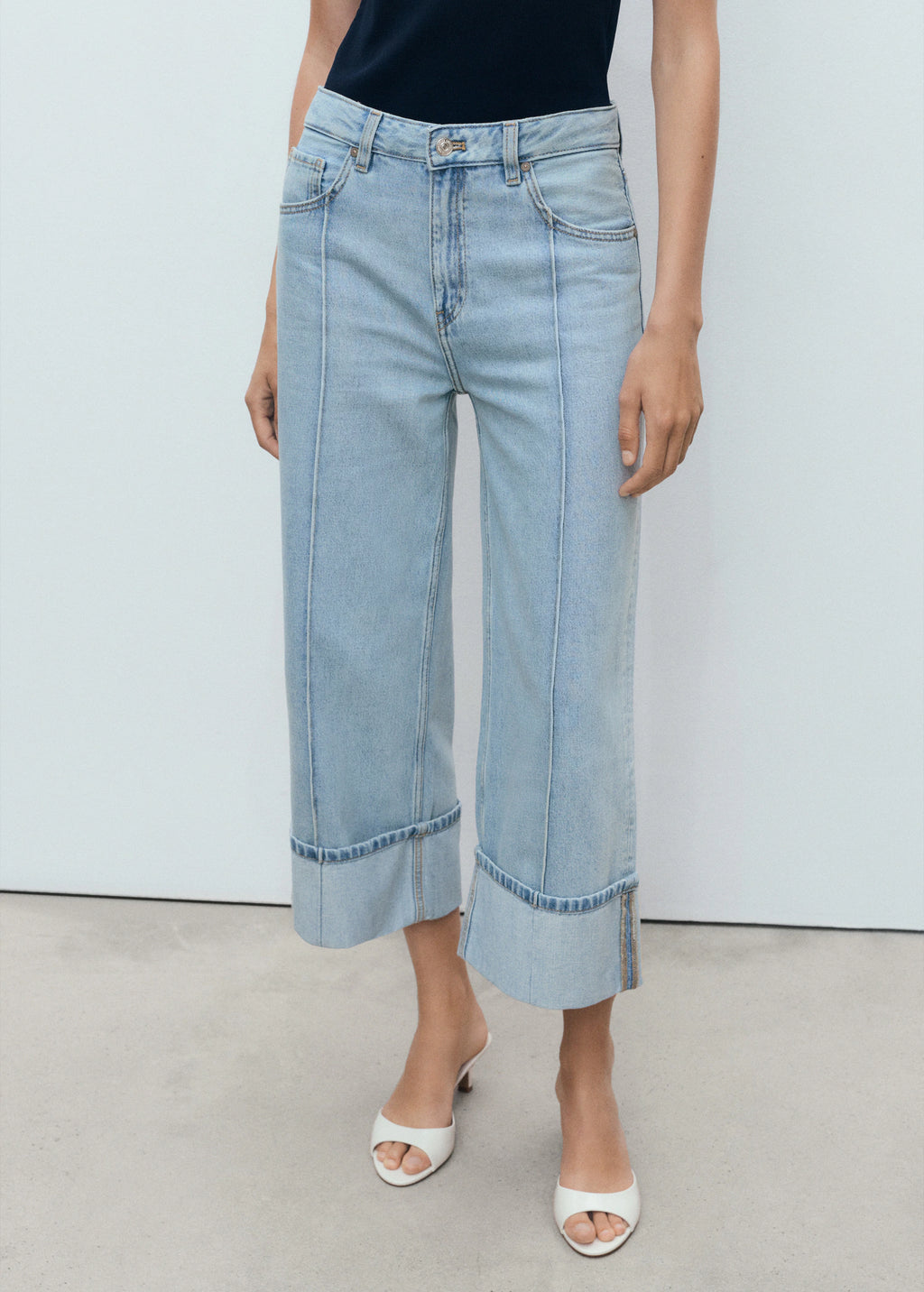 Wide Leg Cropped Jeans With Turned Up Hem