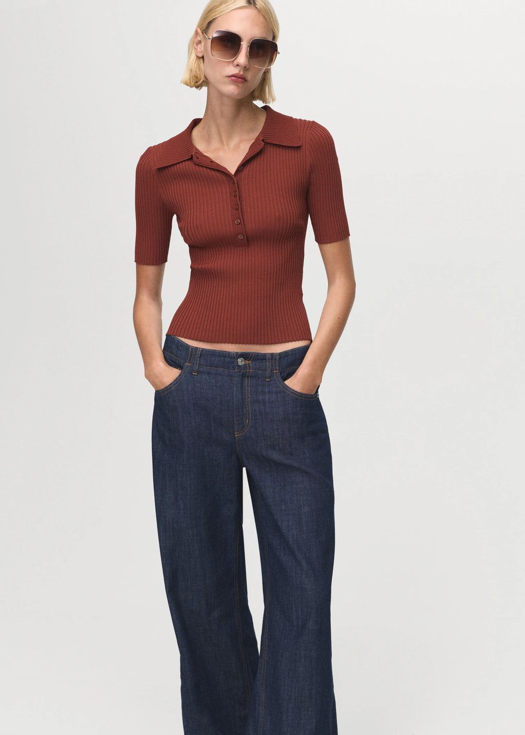 Wide Leg Mid Rise Jeans