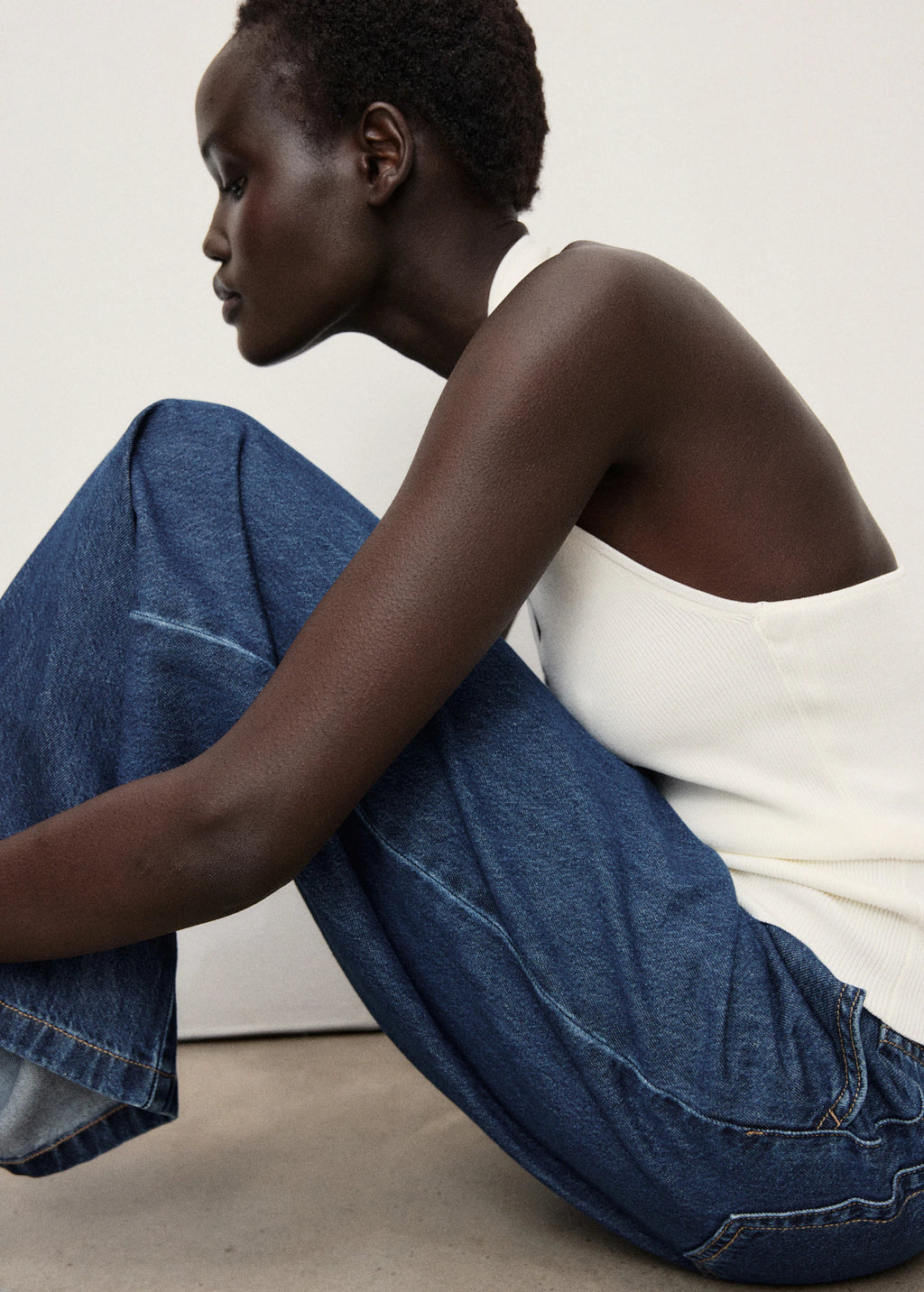 Wide Leg Pleated Jeans