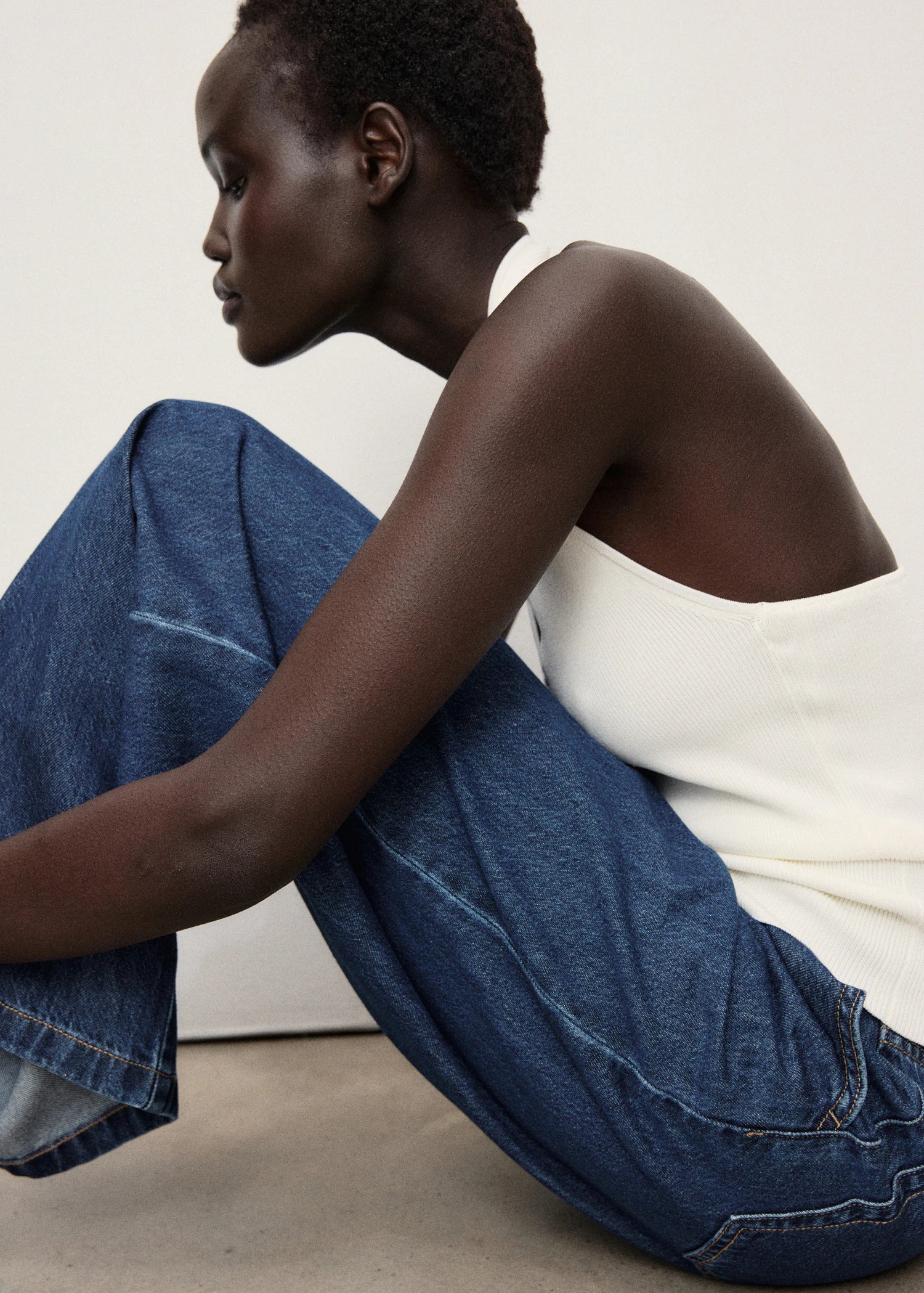 Wide Leg Pleated Jeans